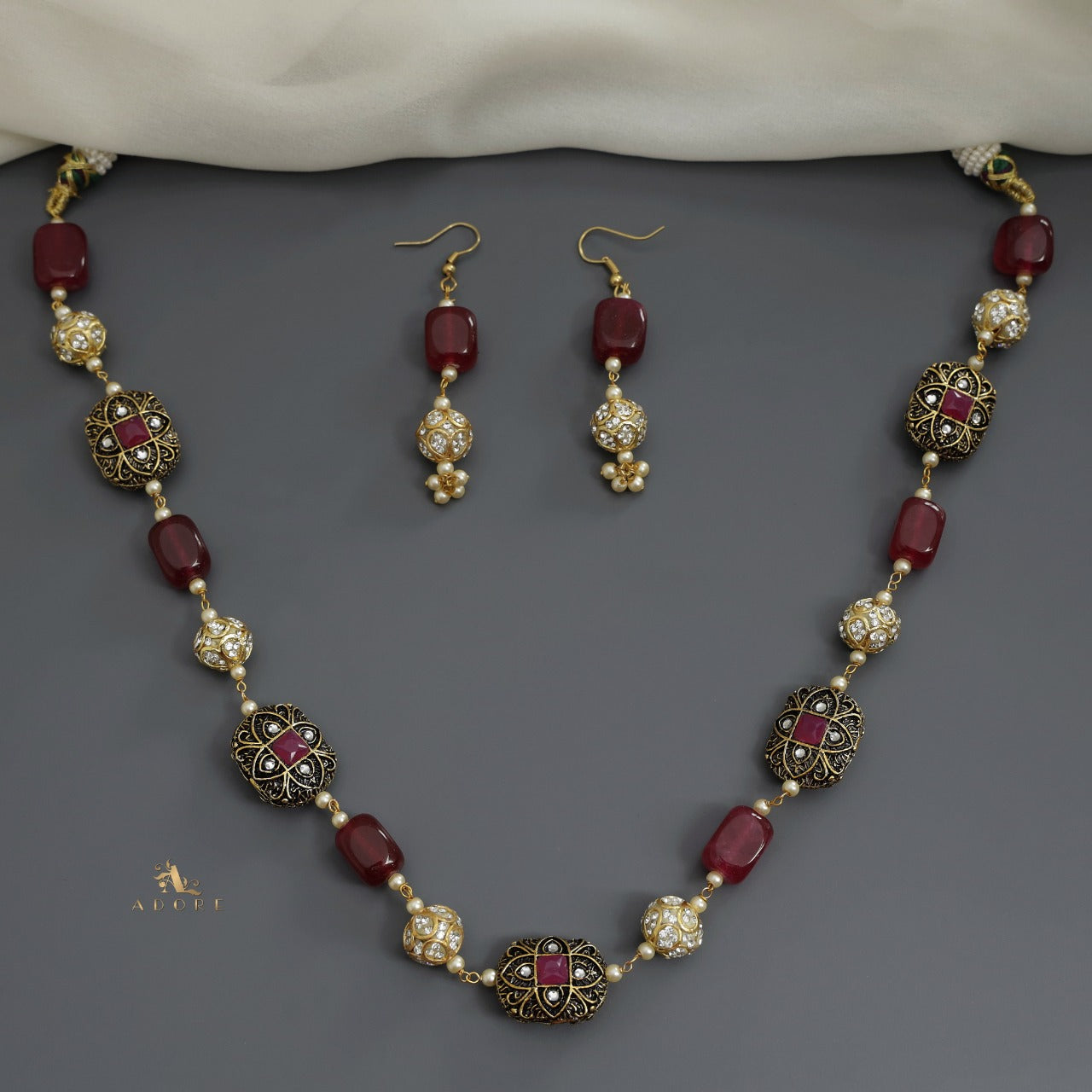 Vienna Neckpiece With Earring
