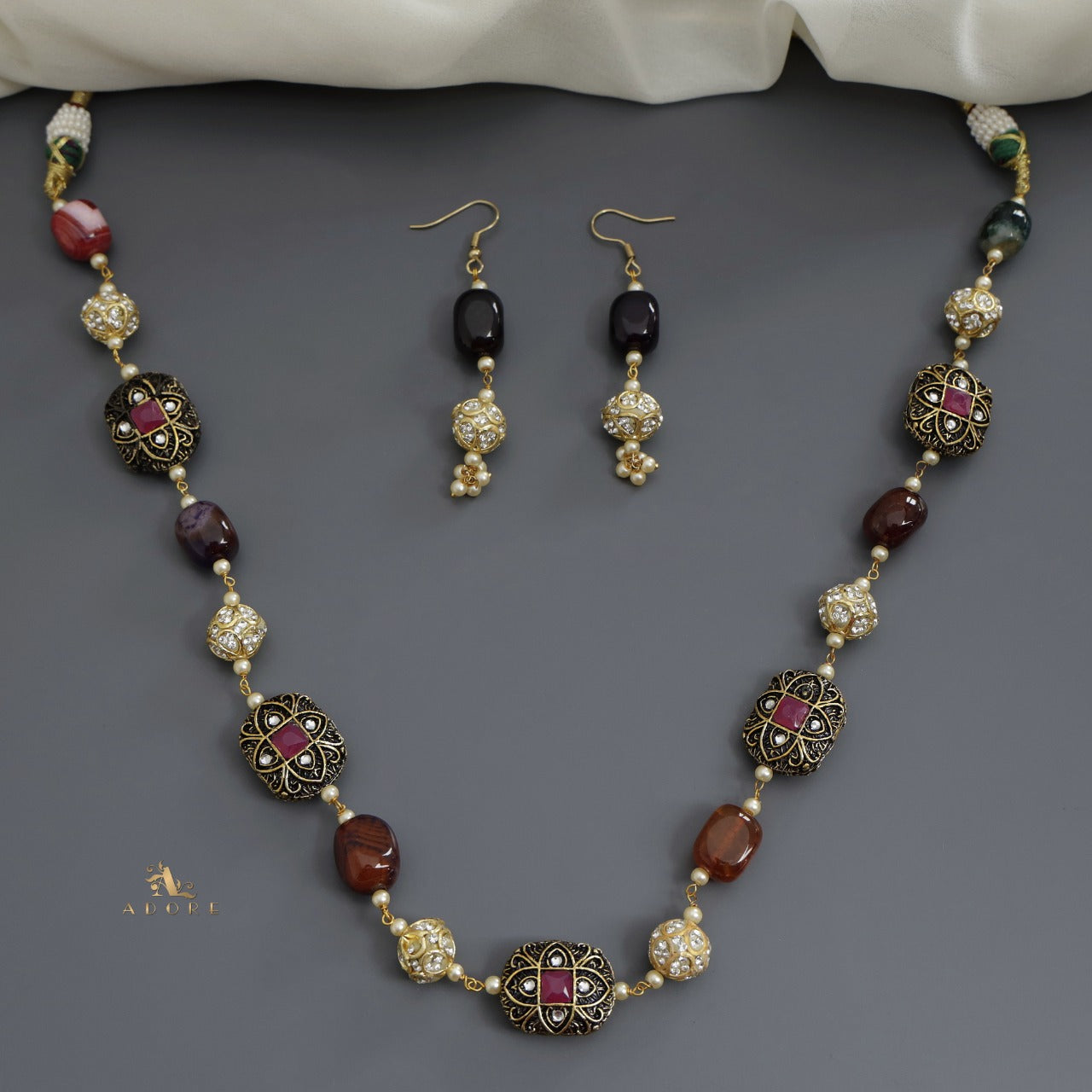 Vienna Neckpiece With Earring