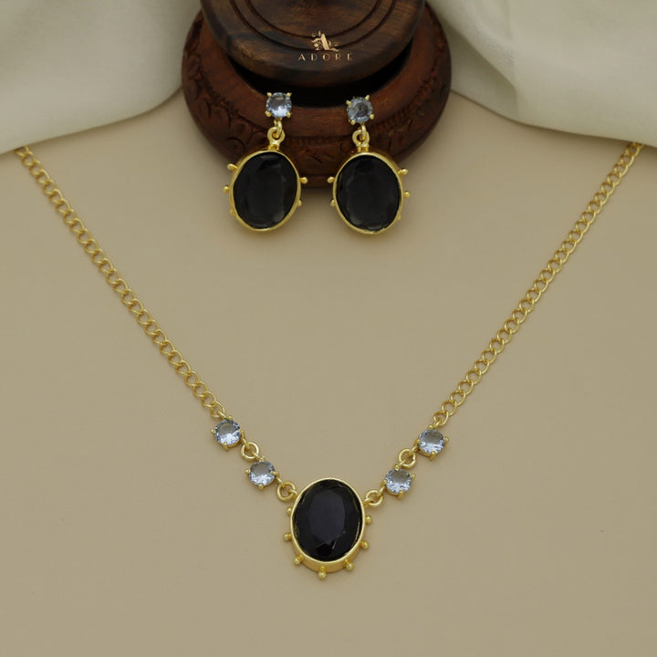 Glossy Mies Dotted Neckpiece With Earring
