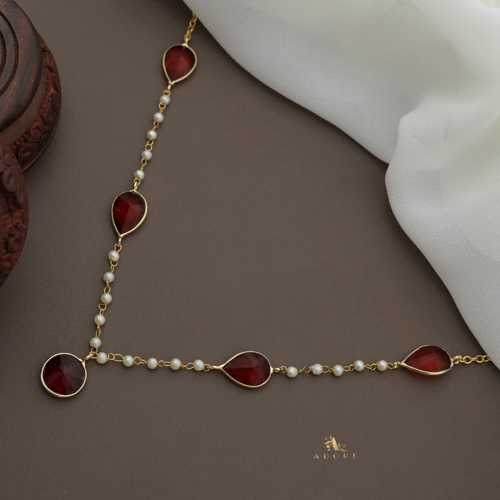 Daysha Glossy Pearl Neckpiece