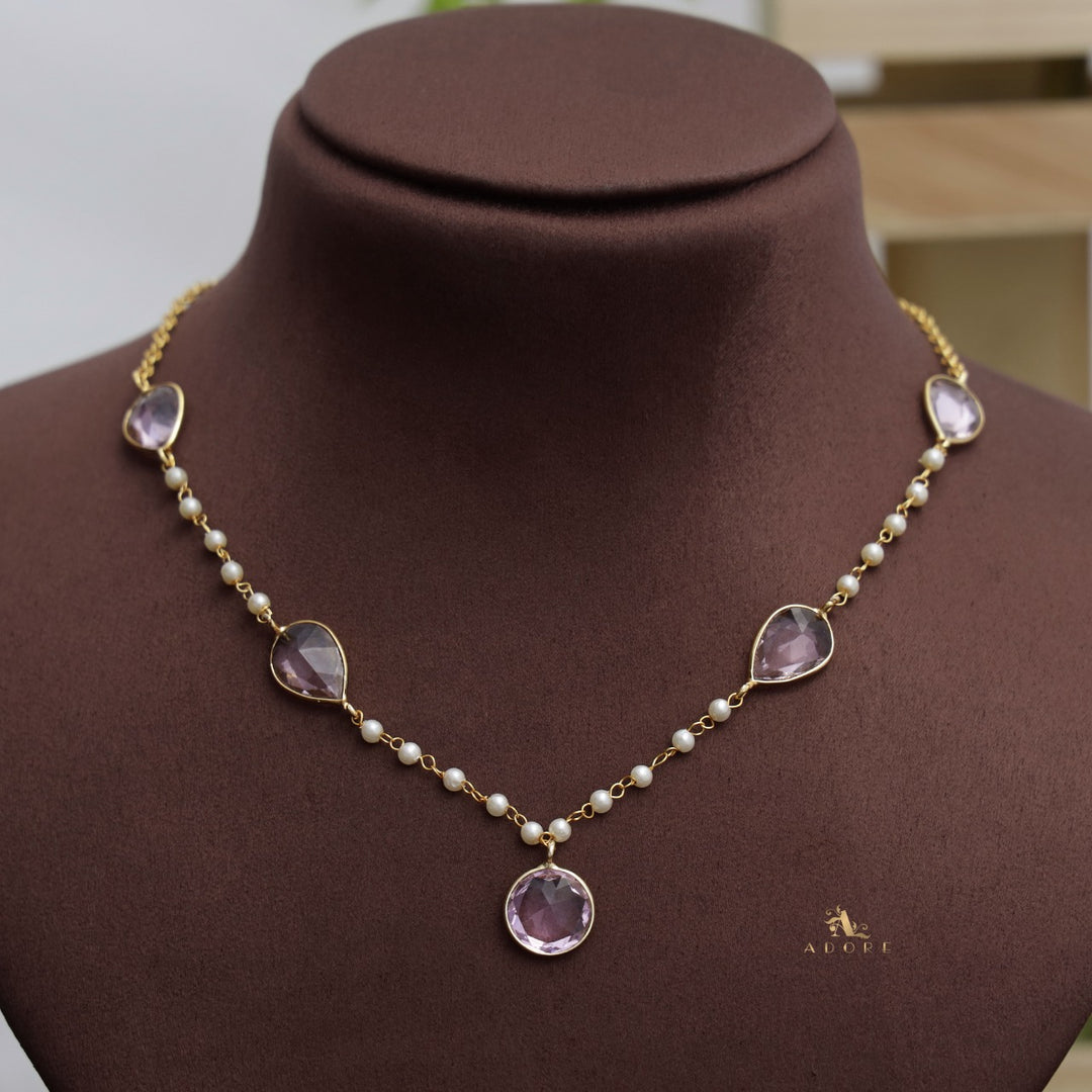 Daysha Glossy Pearl Neckpiece