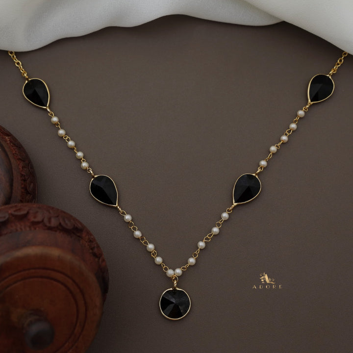 Daysha Glossy Pearl Neckpiece