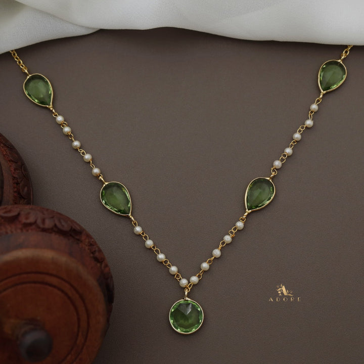 Daysha Glossy Pearl Neckpiece