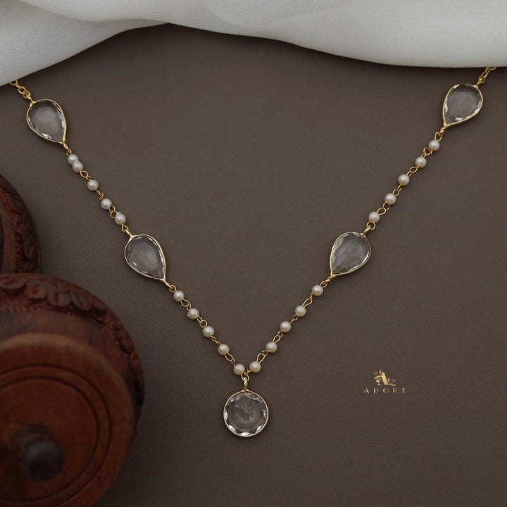 Daysha Glossy Pearl Neckpiece