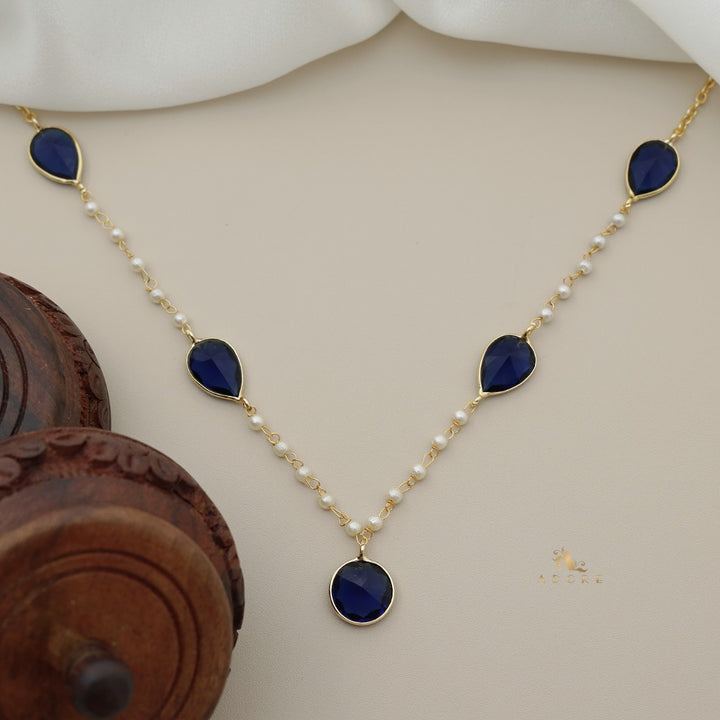 Daysha Glossy Pearl Neckpiece