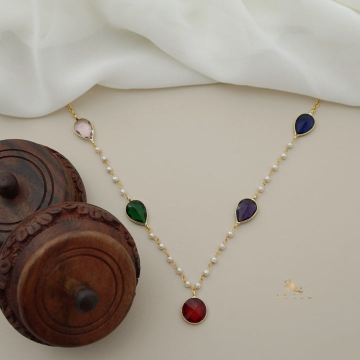 Daysha Glossy Pearl Neckpiece