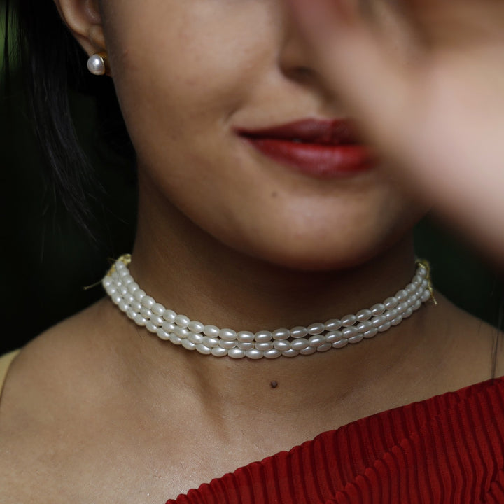 Rice Pearl 3 Layer Choker