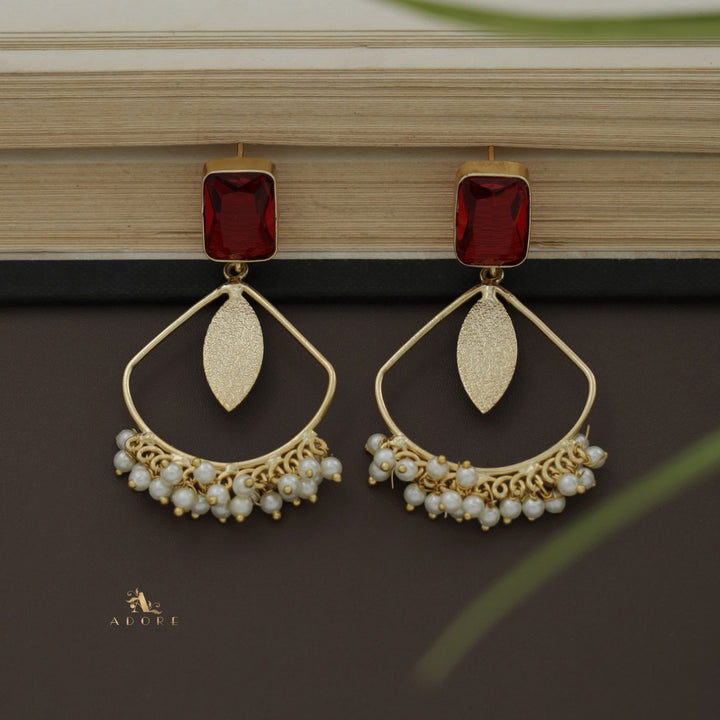 Amata Glossy  Cluster Pearl Earring