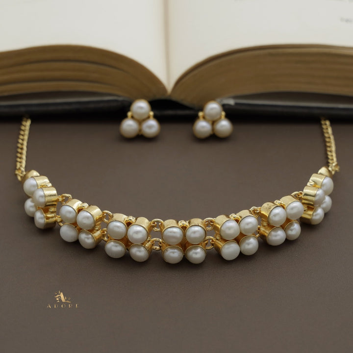 Madera Pearl Choker With Stud