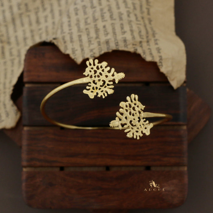 Akita Golden Rootsa Bangle