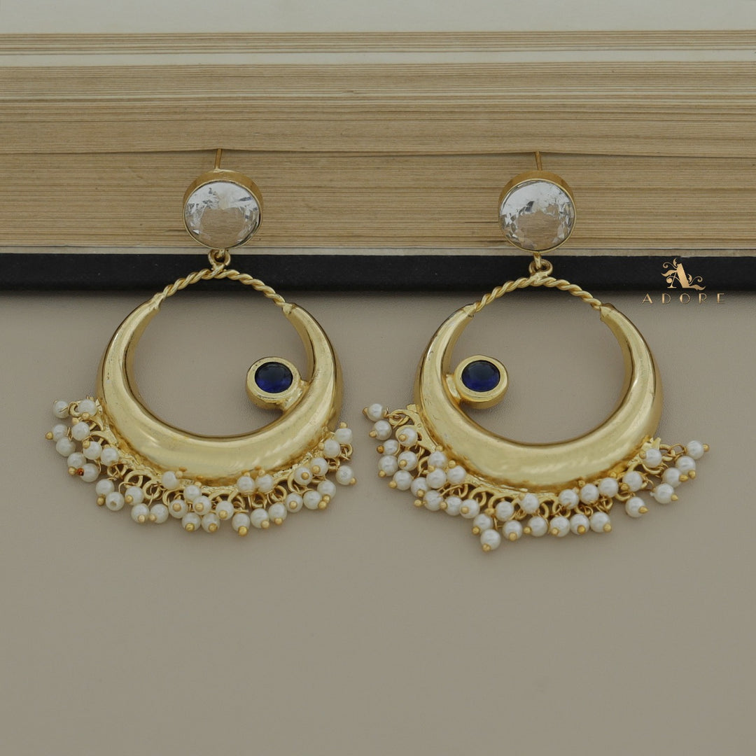 Moon Glossy Cluster Pearl Earring