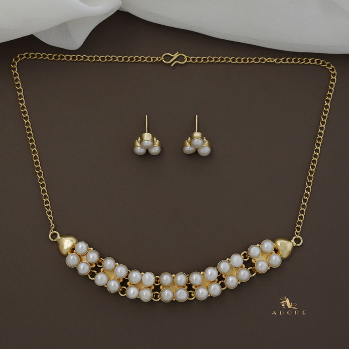 Madera Pearl Choker With Stud