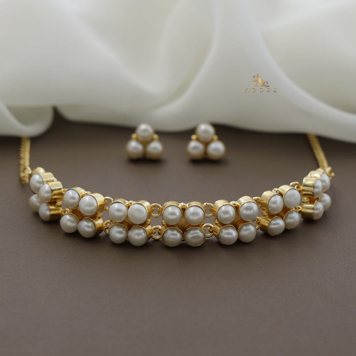 Madera Pearl Choker With Stud