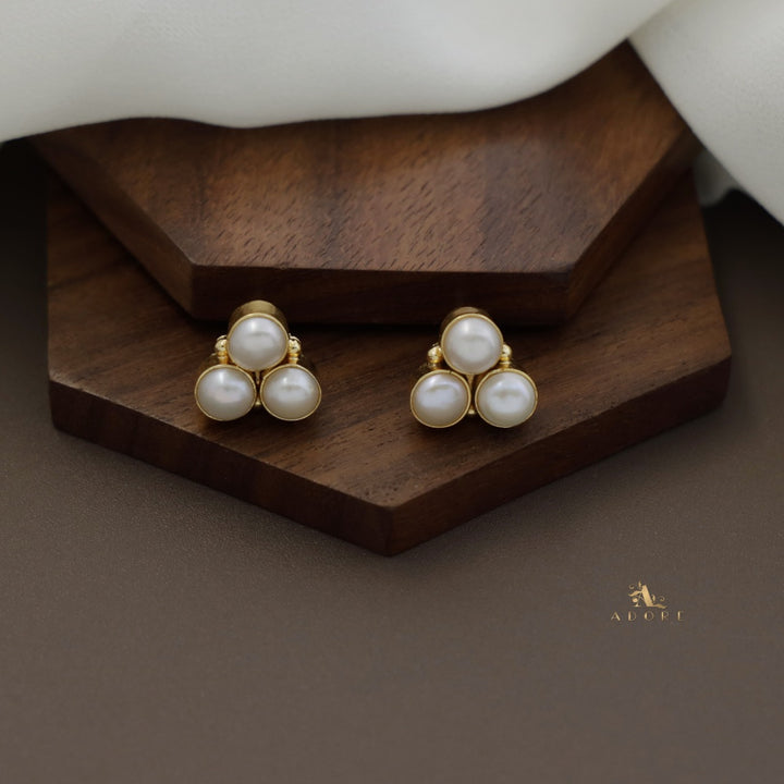 Madera Pearl Choker With Stud