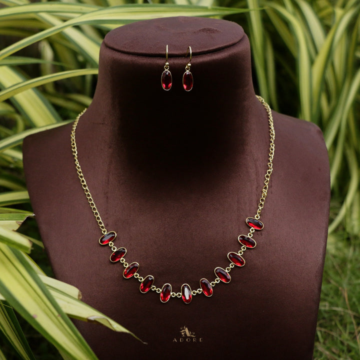 Tanaruz Golden Glossy Oval Neckpiece With Drop