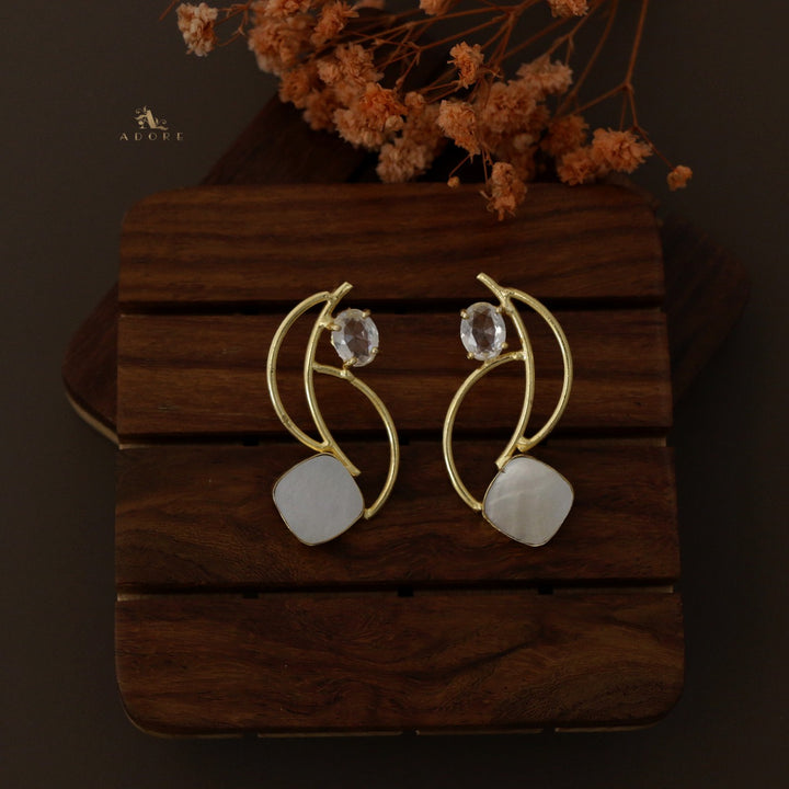 Eclipsa Zigzag Glossy Earring