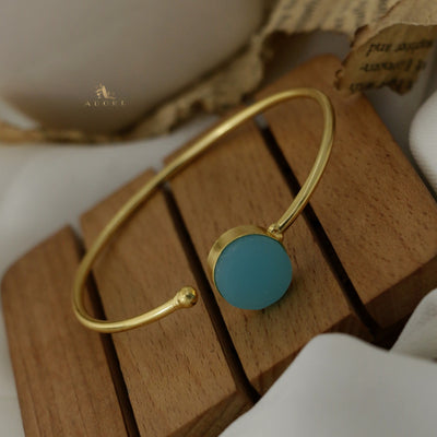 Ainoha Front Open Bangle