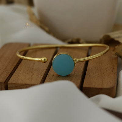 Ainoha Front Open Bangle