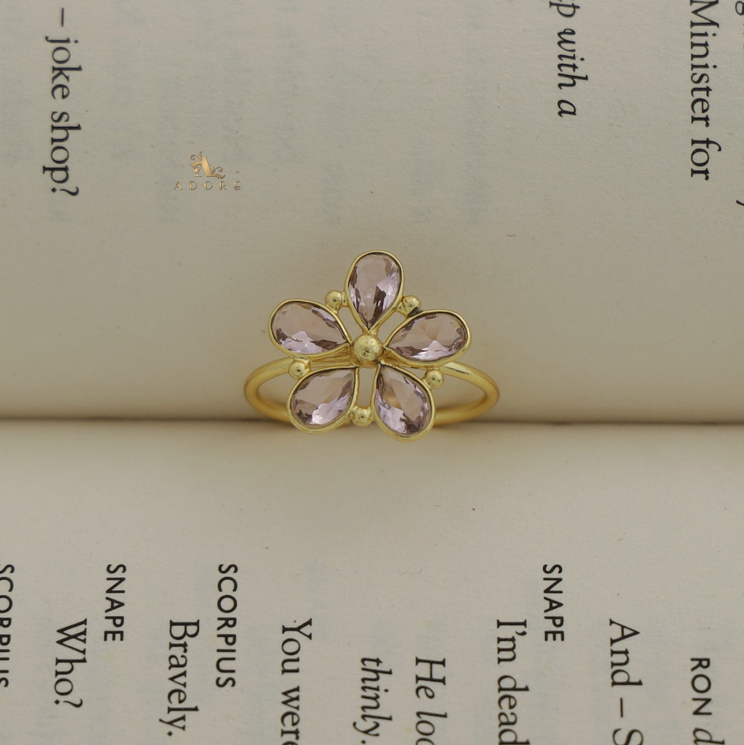 Katty Glossy Flower  Ring