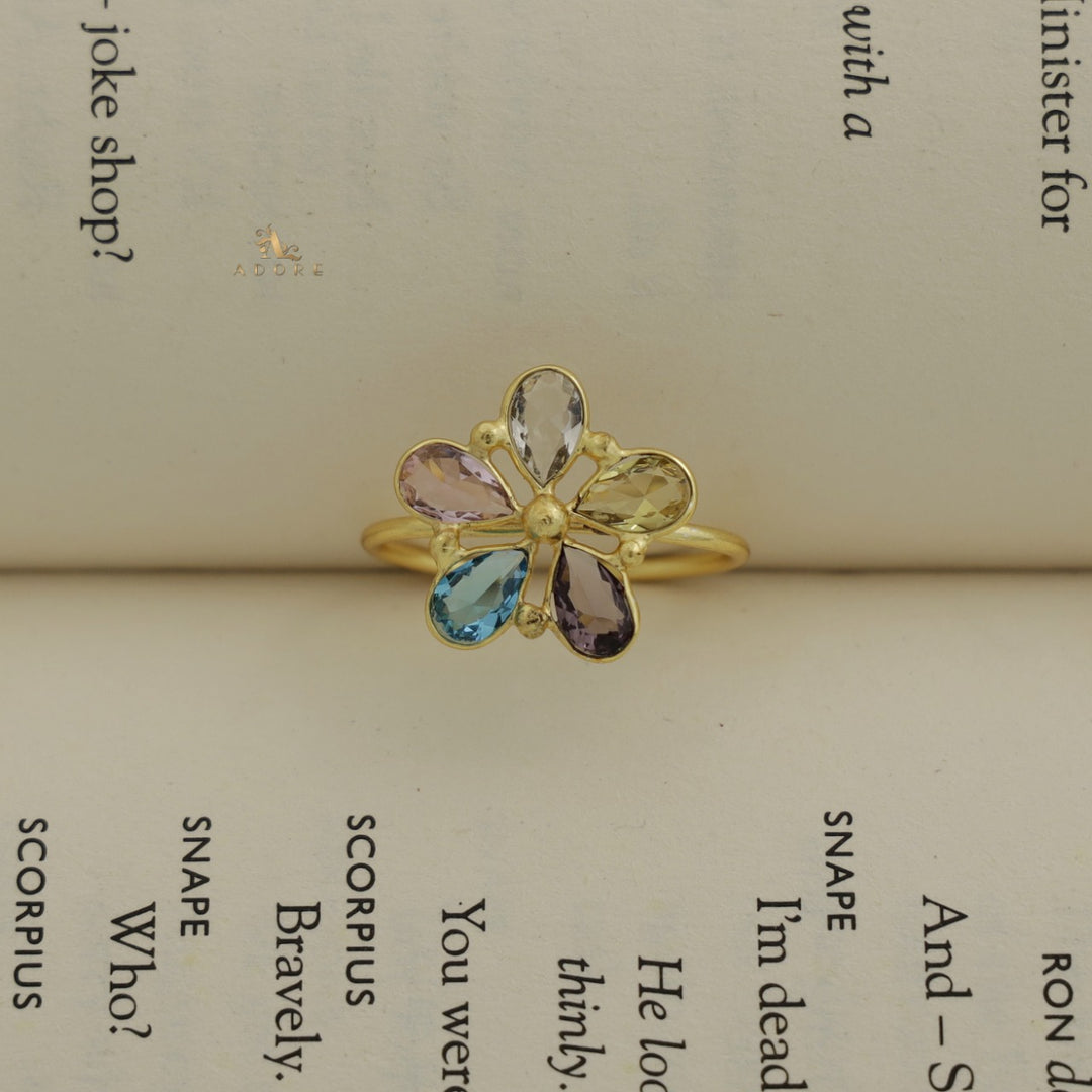 Katty Glossy Flower  Ring