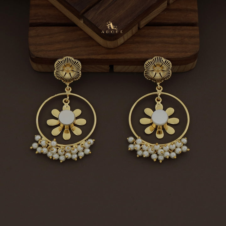 Glossy Midhila Circle Pearl Earring