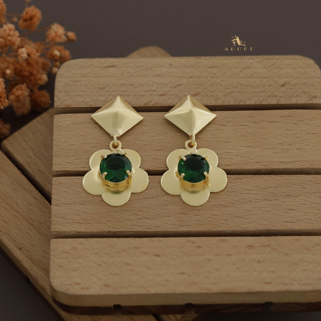 Filippa Glossy Diamond Flower Earring