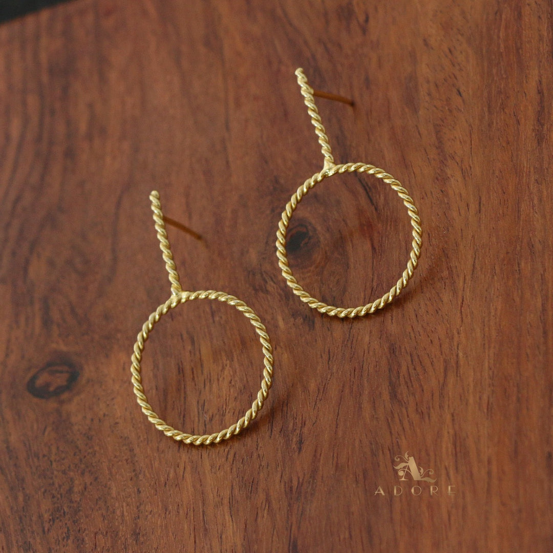 Golden Twisted Circle Key Earring