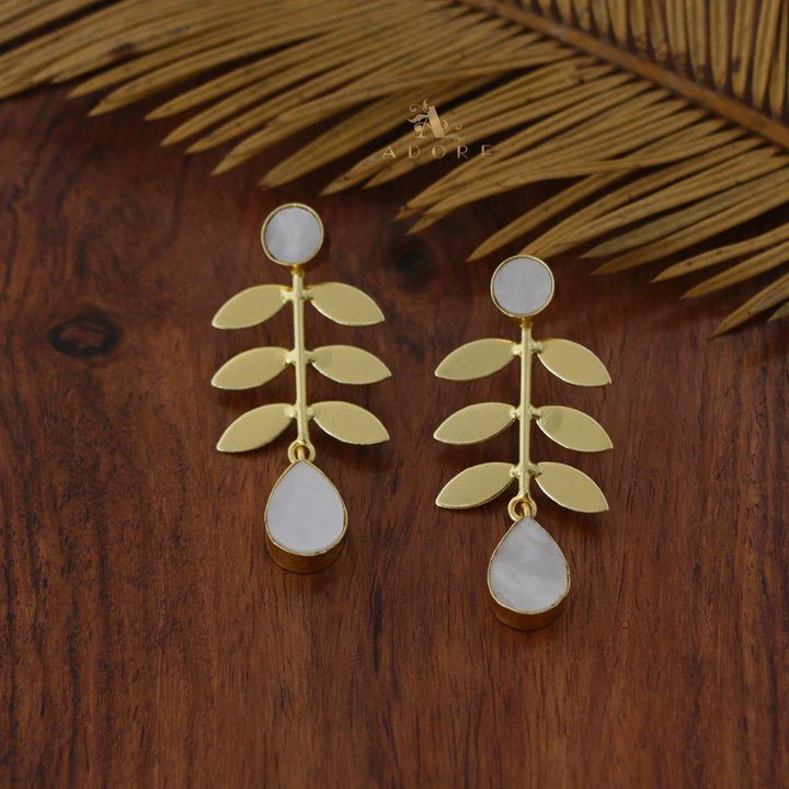 Aylin Hexa Leafy MOP Earring