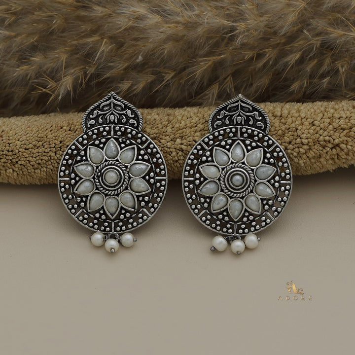 Silver Jola Floral Pearl Earring