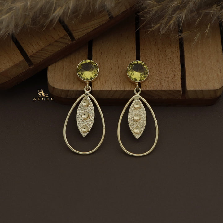 Elva Golden Drop Glossy Earring