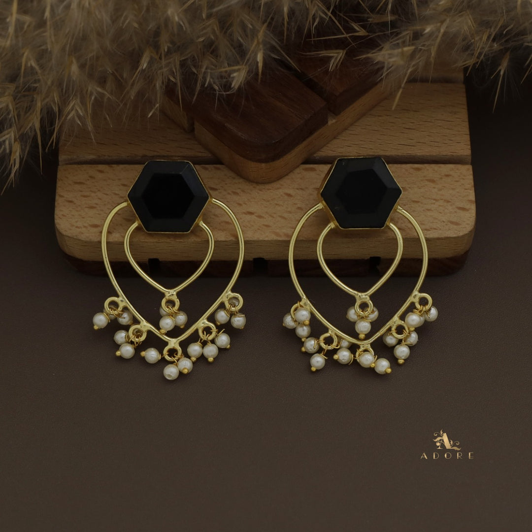 Quiana Glossy Drop Pearl Earring