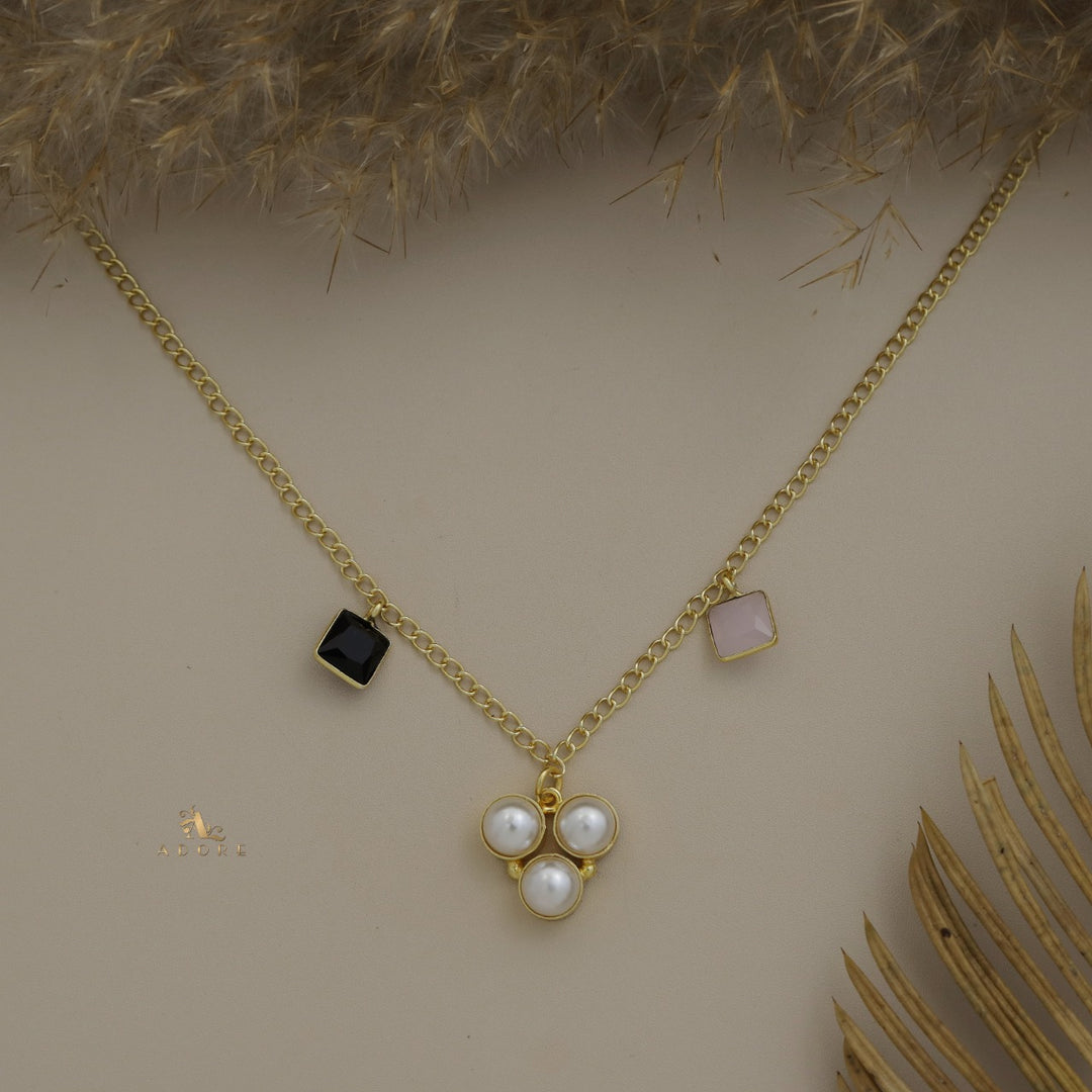 Orvay Tri Pearl Glossy Square Neckpiece