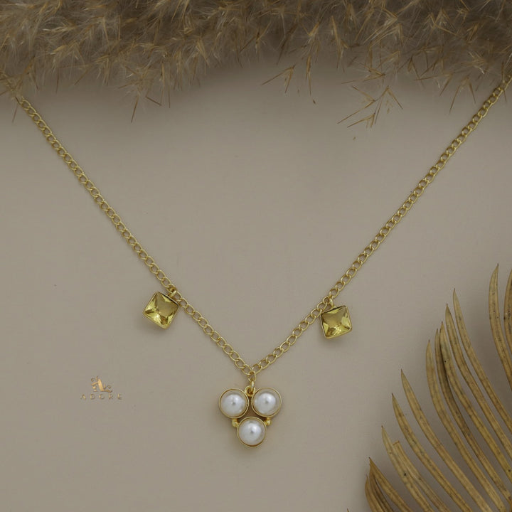 Orvay Tri Pearl Glossy Square Neckpiece