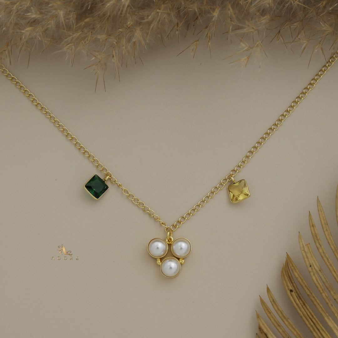 Orvay Tri Pearl Glossy Square Neckpiece