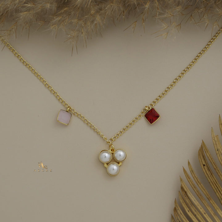 Orvay Tri Pearl Glossy Square Neckpiece