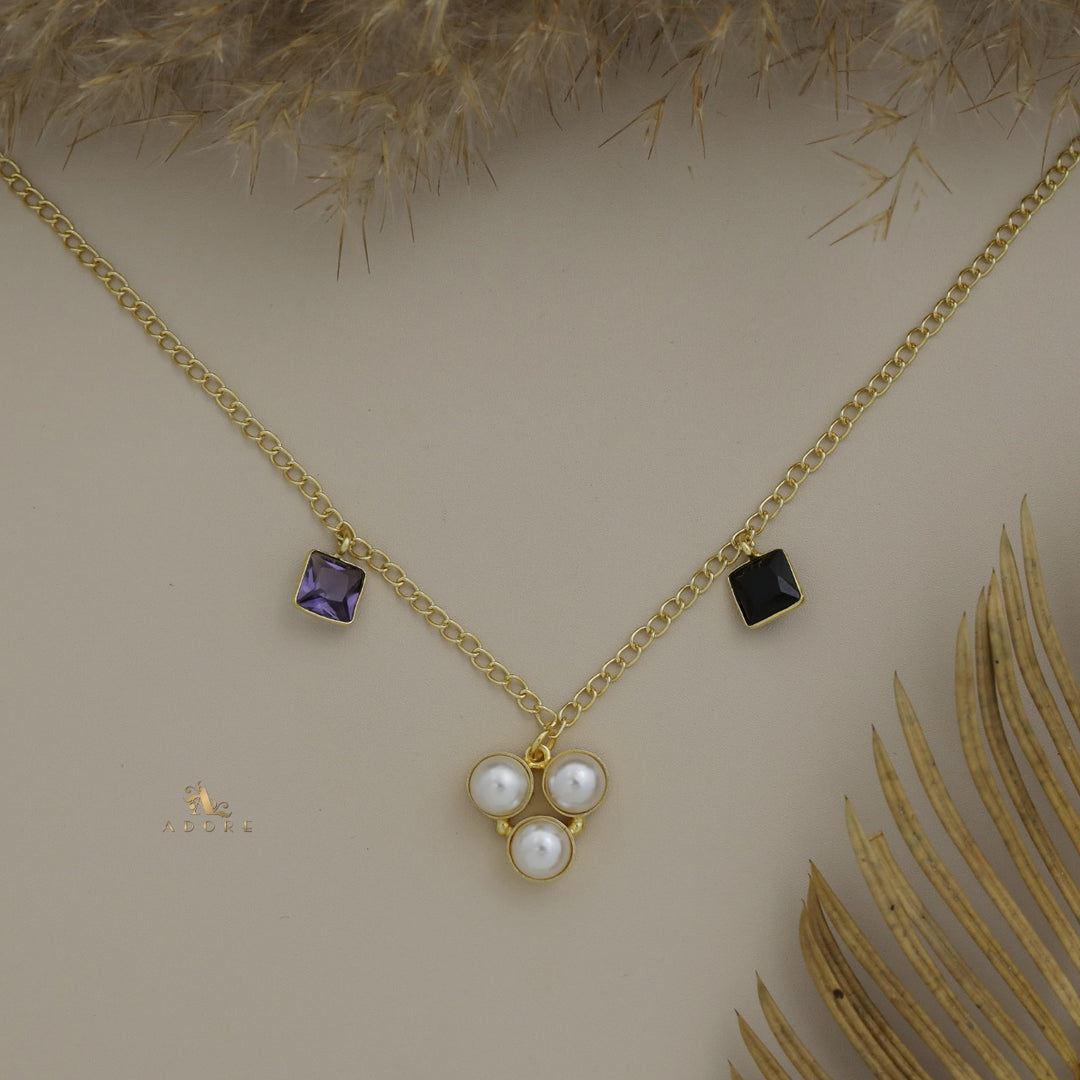 Orvay Tri Pearl Glossy Square Neckpiece