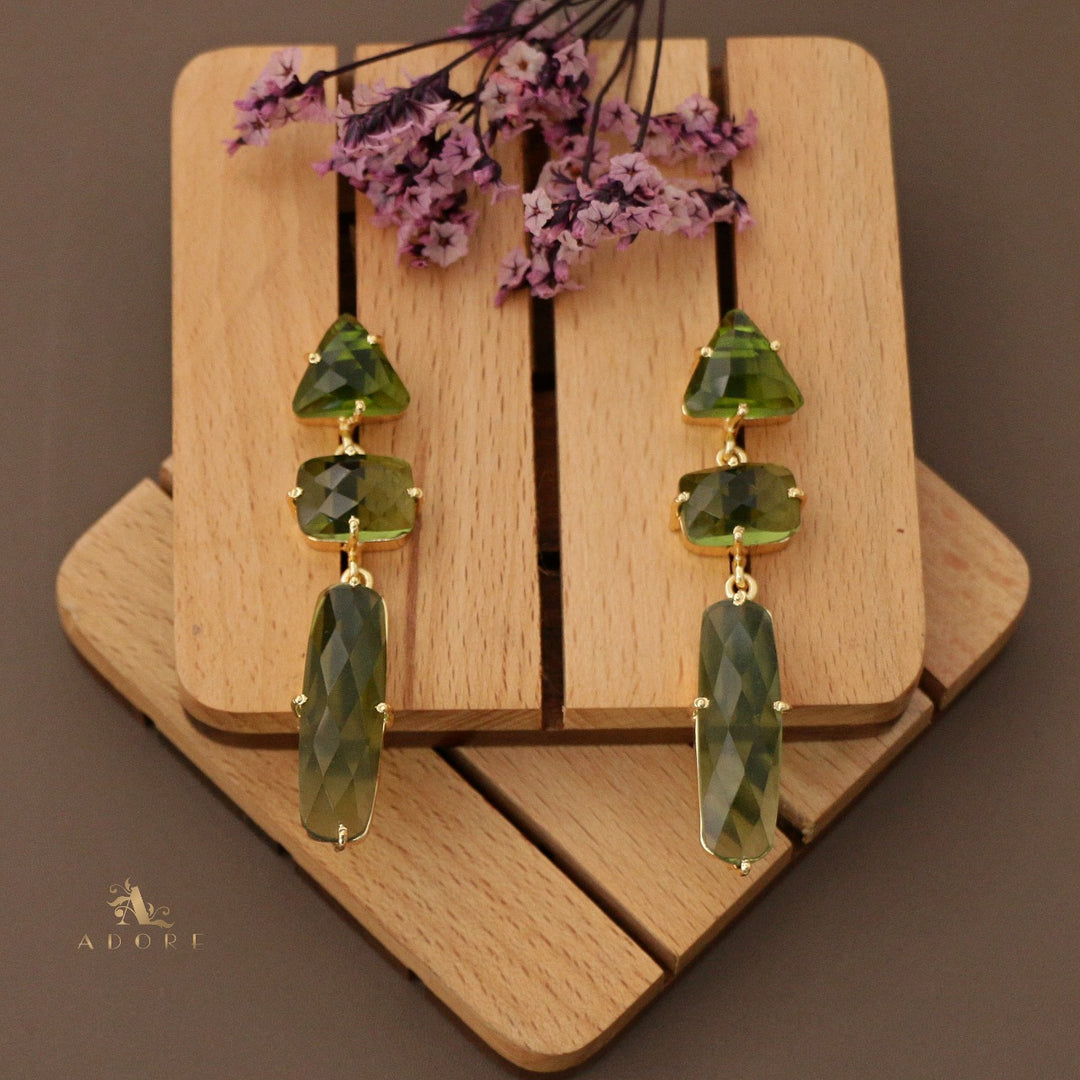 Yashmi Tri Shape Glossy Earring