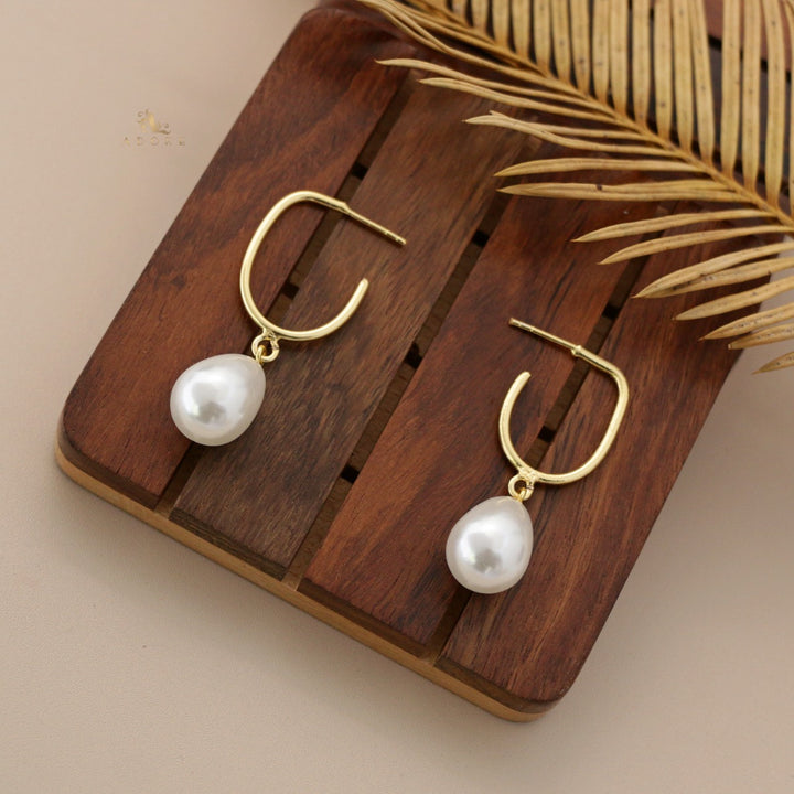Golden Nawal J Pearl Earring