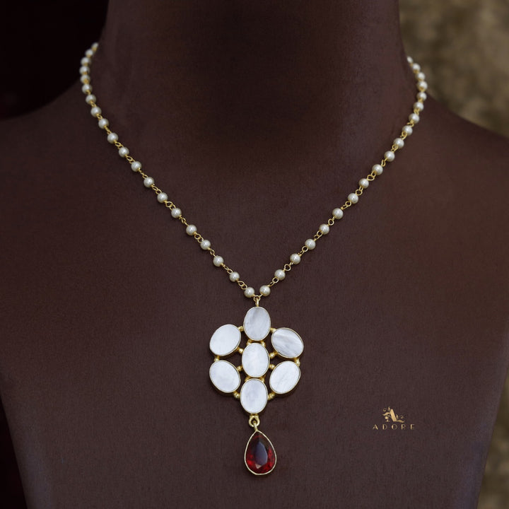 Bryony Flower MOP + Glossy Pearl Neckpiece