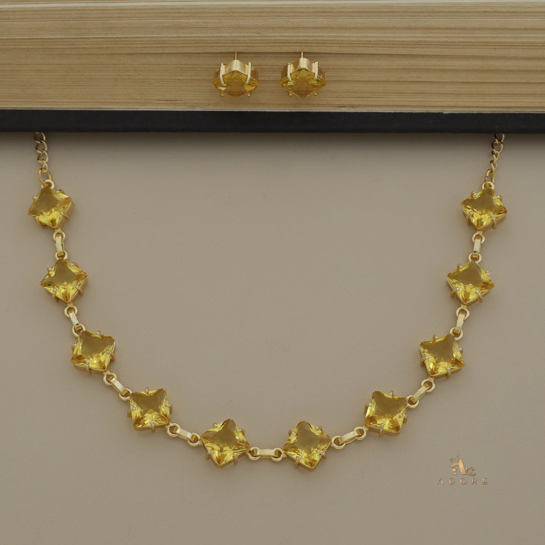 Agnetha Square Glossy Short Neckpiece With Stud