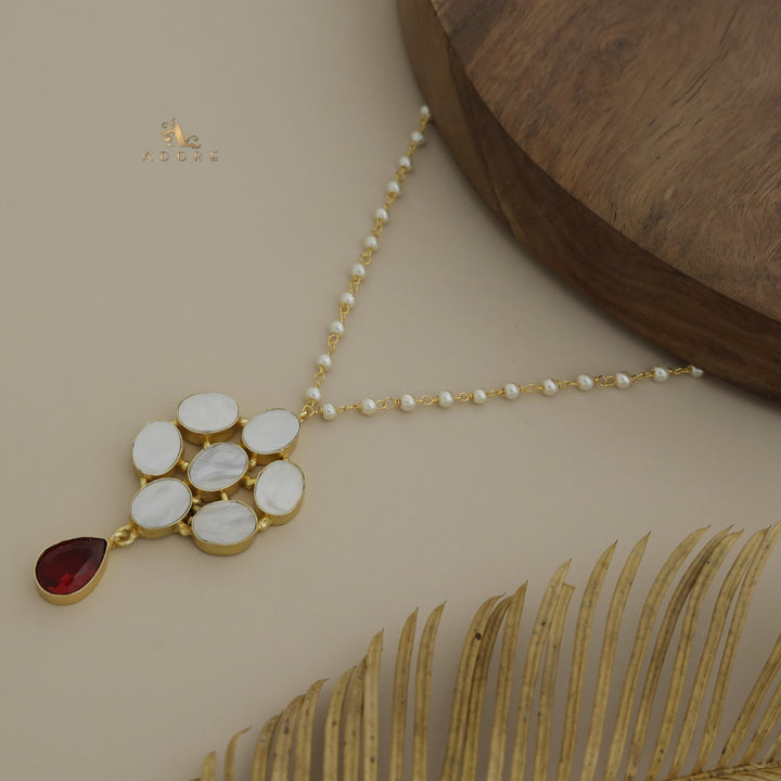 Bryony Flower MOP + Glossy Pearl Neckpiece