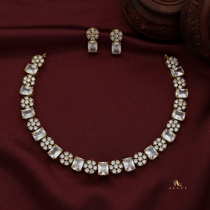 Rishabha Neckpiece With Earring