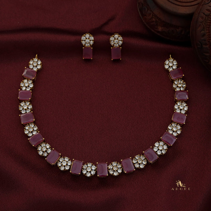 Rishabha Neckpiece With Earring