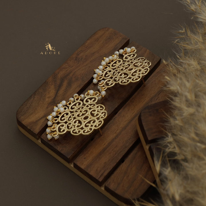 Golden Niralika Pearl Earring