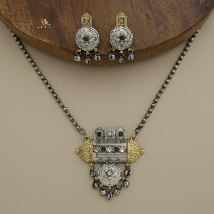 Sagareka Neckpiece With Earring