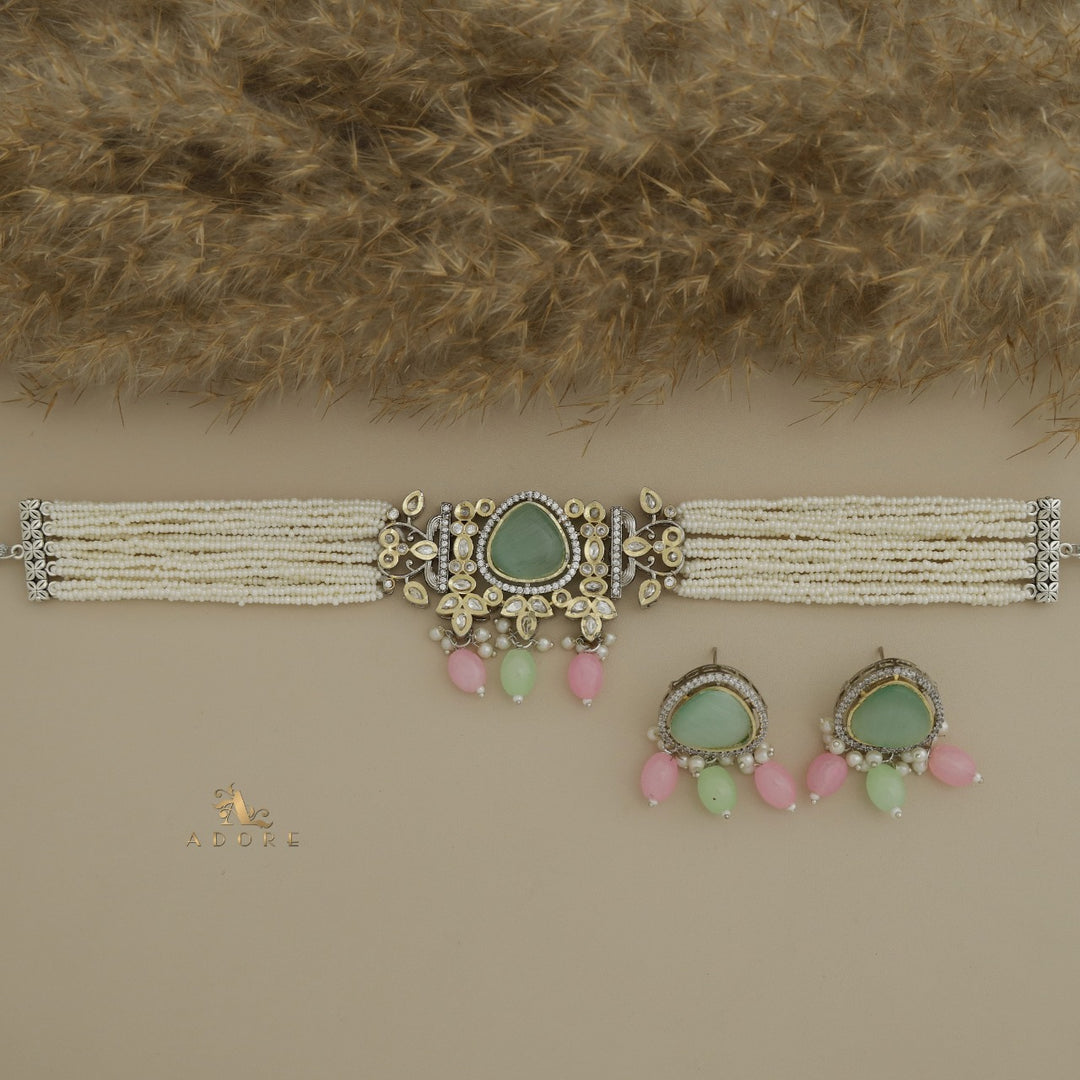 Heral Glossy Choker With Earring