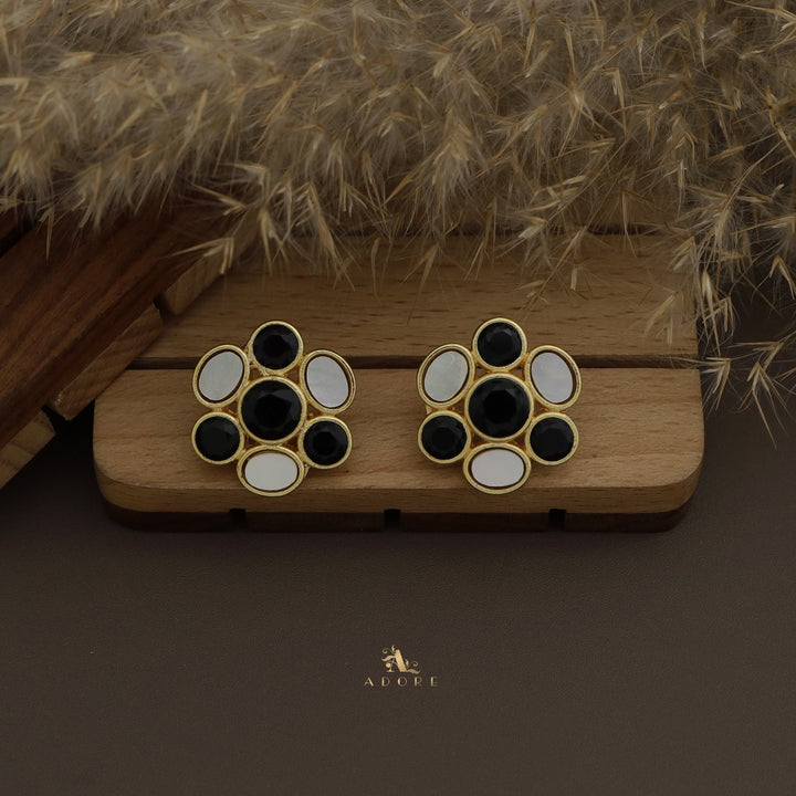 Mridhu Flower Earring