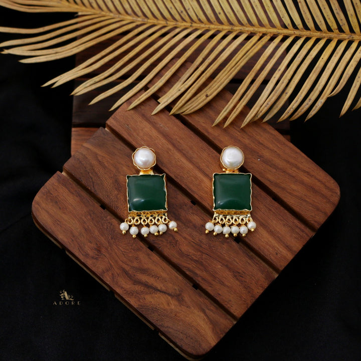 Lezza Square Glossy Pearl Earring