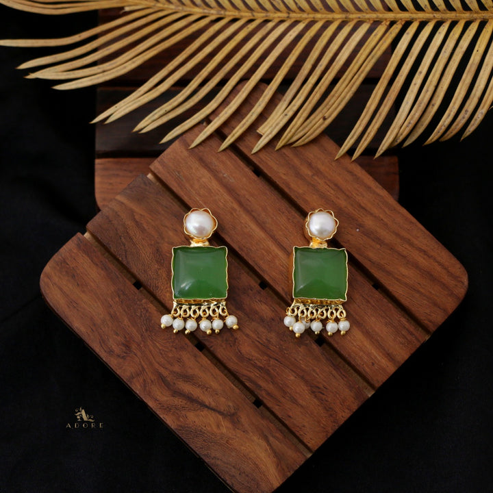 Lezza Square Glossy Pearl Earring