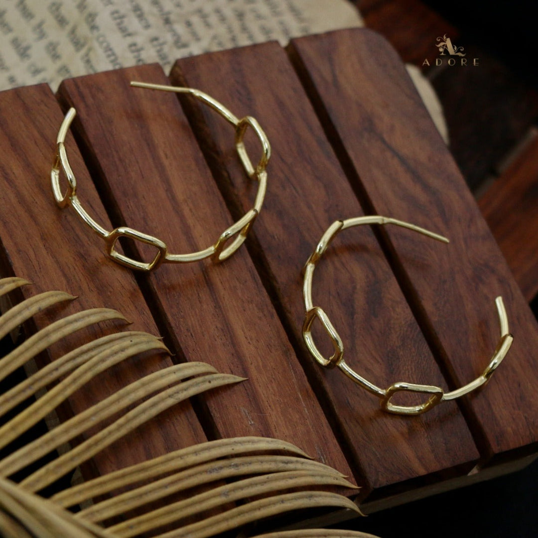 Mini Golden Verna Square Earring